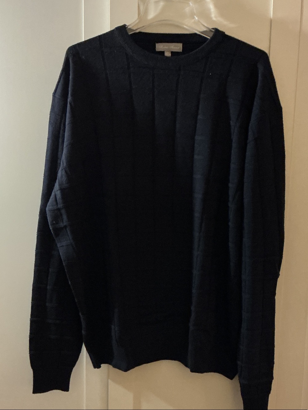 Men's Cable-Textured Crewneck Sweater — Navy